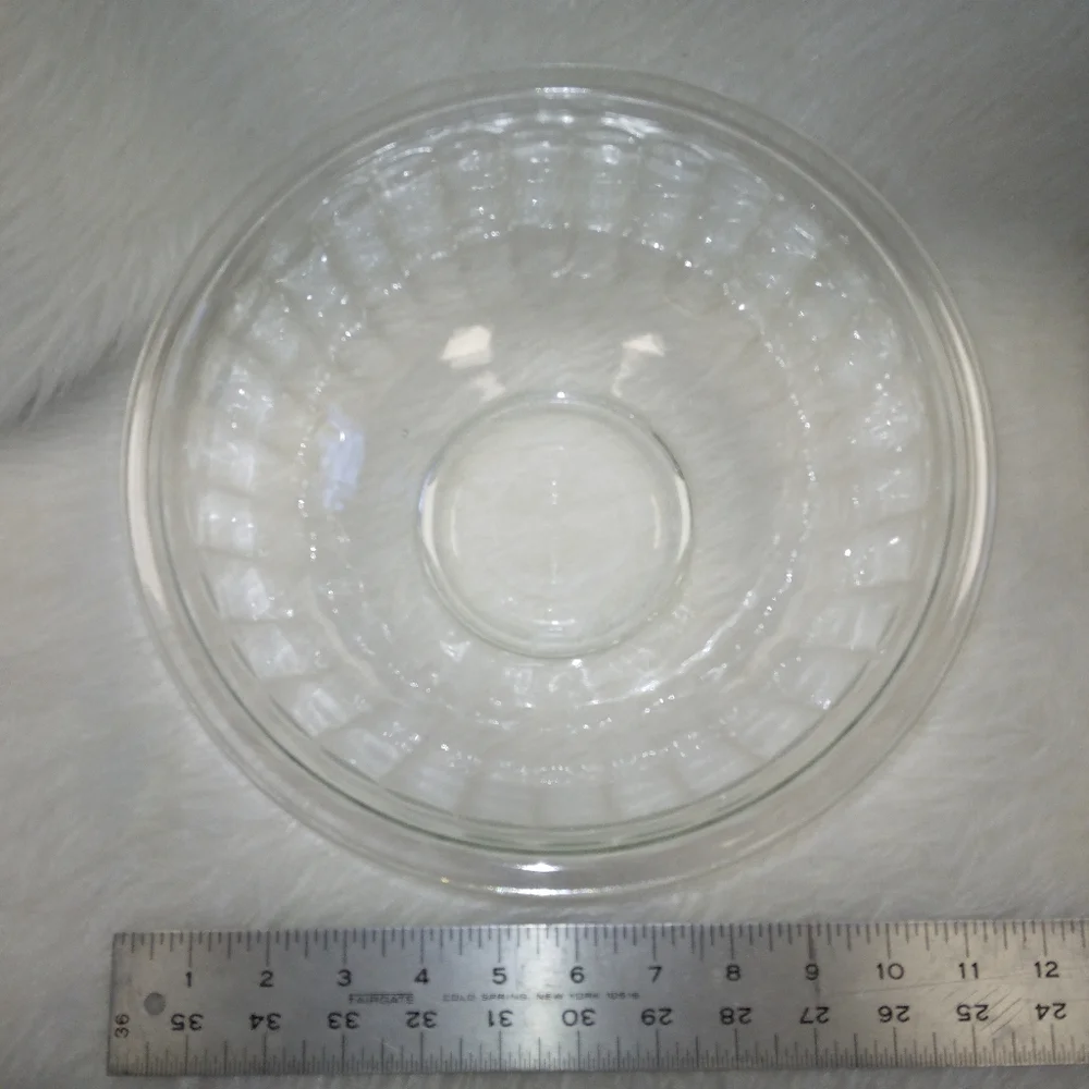 PYREX 325 Clear Scallop Mixing Bowl, 2.5L